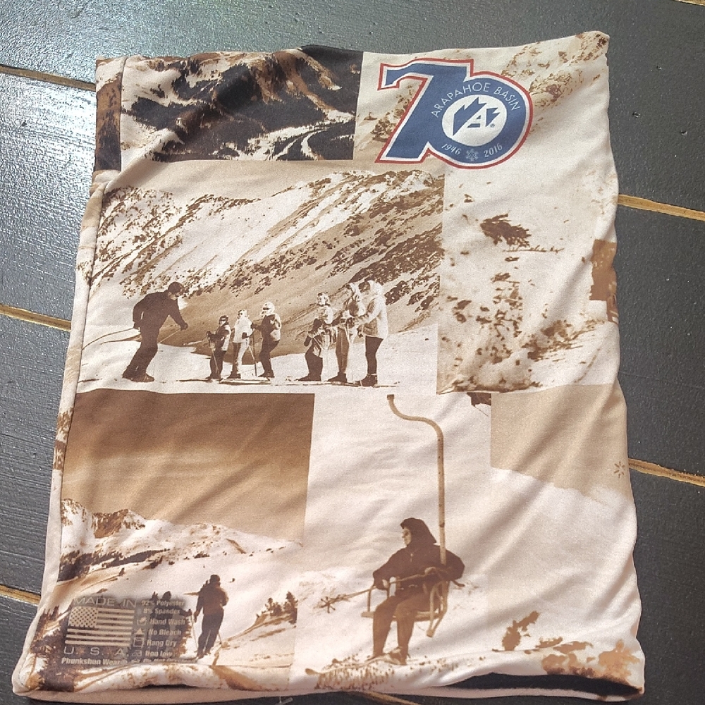 ARAPAHOE BASIN 70 YEARS Ski WINTER ❄️❄️❄️ ❄️  BUFF NECK  SCARF 🧣🧣🧣🧣🧣🧣🧣
